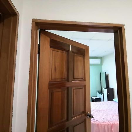 Cosy Homestay Ulu Tiram Zewnętrze zdjęcie