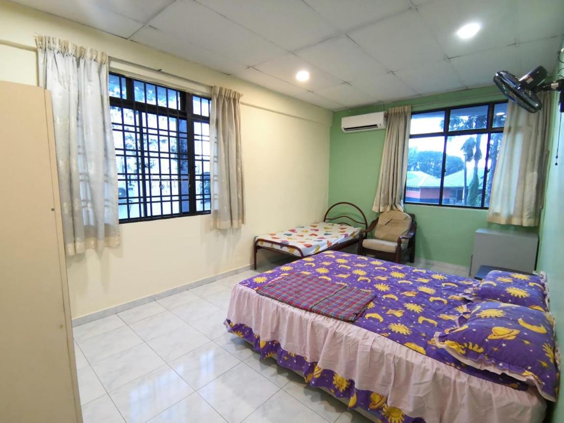 Cosy Homestay Ulu Tiram Zewnętrze zdjęcie