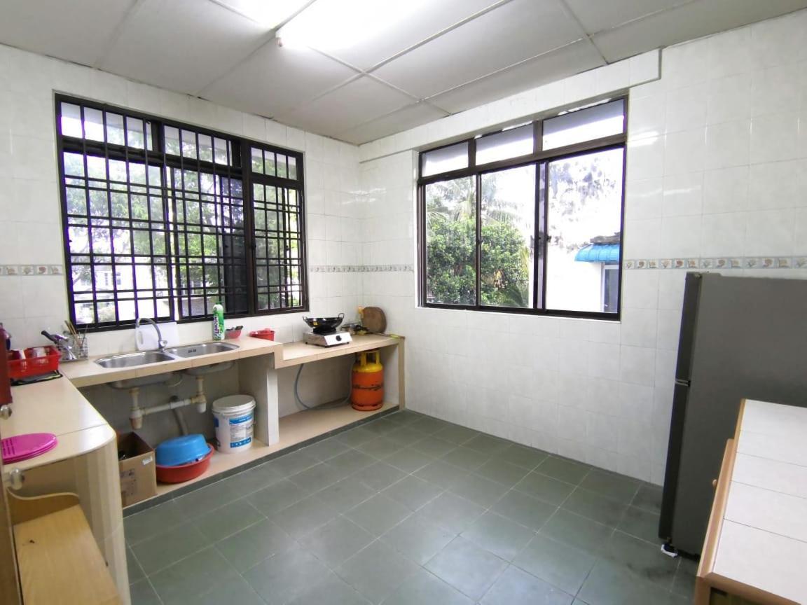 Cosy Homestay Ulu Tiram Zewnętrze zdjęcie